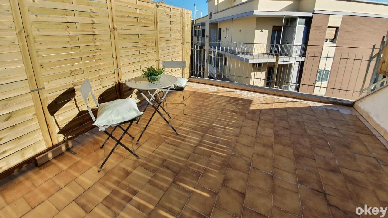 Blue Sky Rooftop Rooms - Bari Policlinico 外观 照片